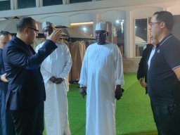 DINER OFFERT PAR LE PRESIDENT BAYE CISS LA RYAD, SA RESIDENCE PRIVEE A SON EXCELLENCE L'AMBASSADEUR D'ALGERIE